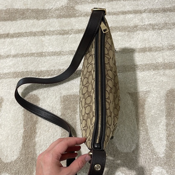 •Coach• Monogram Crossbody - Picture 7 of 15
